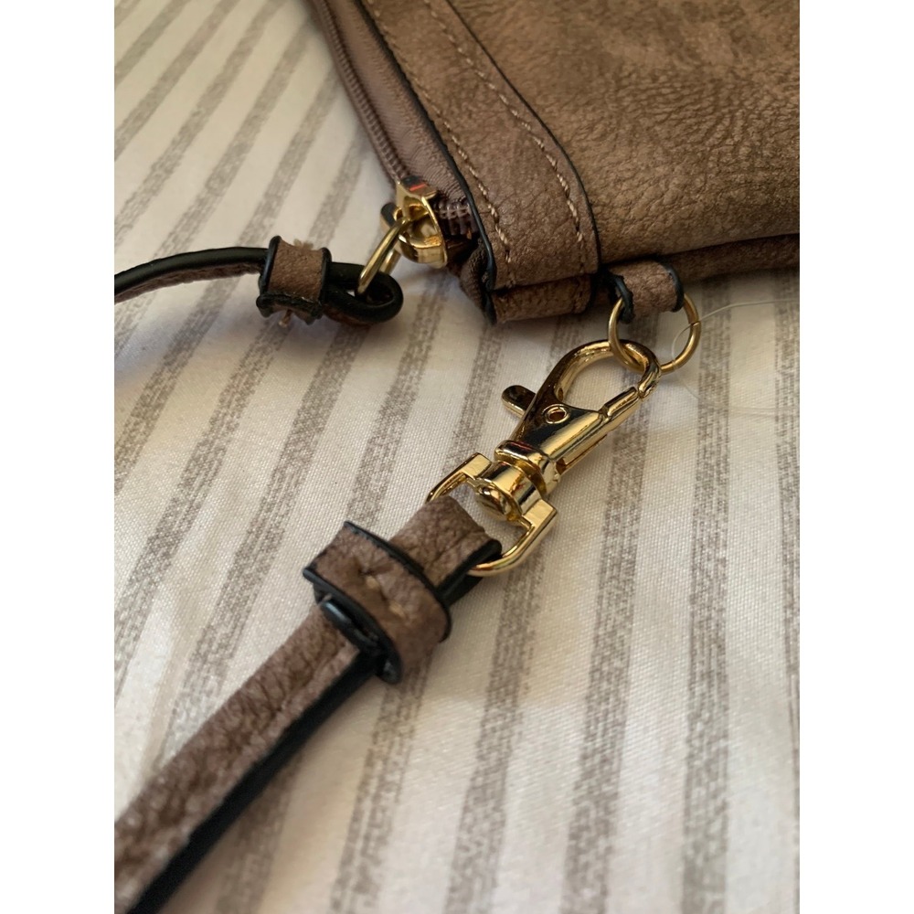 Wilsons Leather Textured Wristlet Pouch Gold Hardware New - Picture 5 of 10